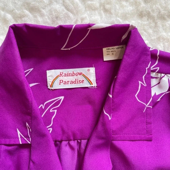 VINTAGE: Rainbow Paradise 70s Hawaiian shirt with feather pattern - size small - Picture 4 of 9